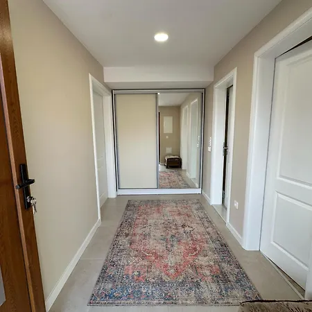 16th Street アパート *