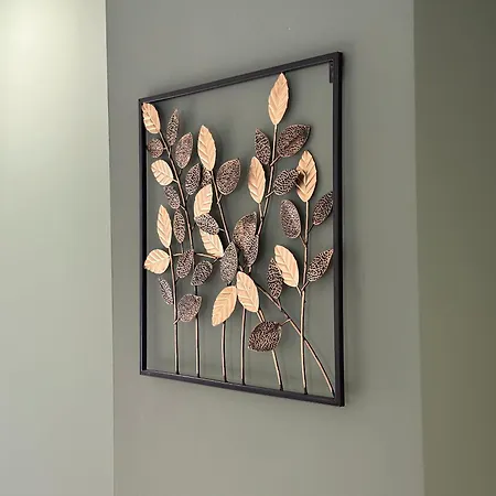 16th Street Apartment *