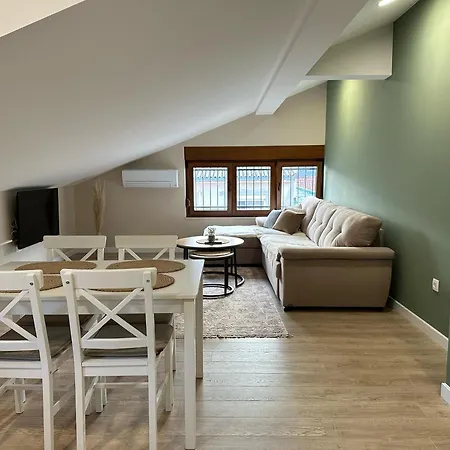 アパート 16th Street *