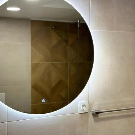 16th Street * モスタル