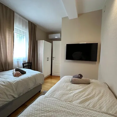 16th Street アパート